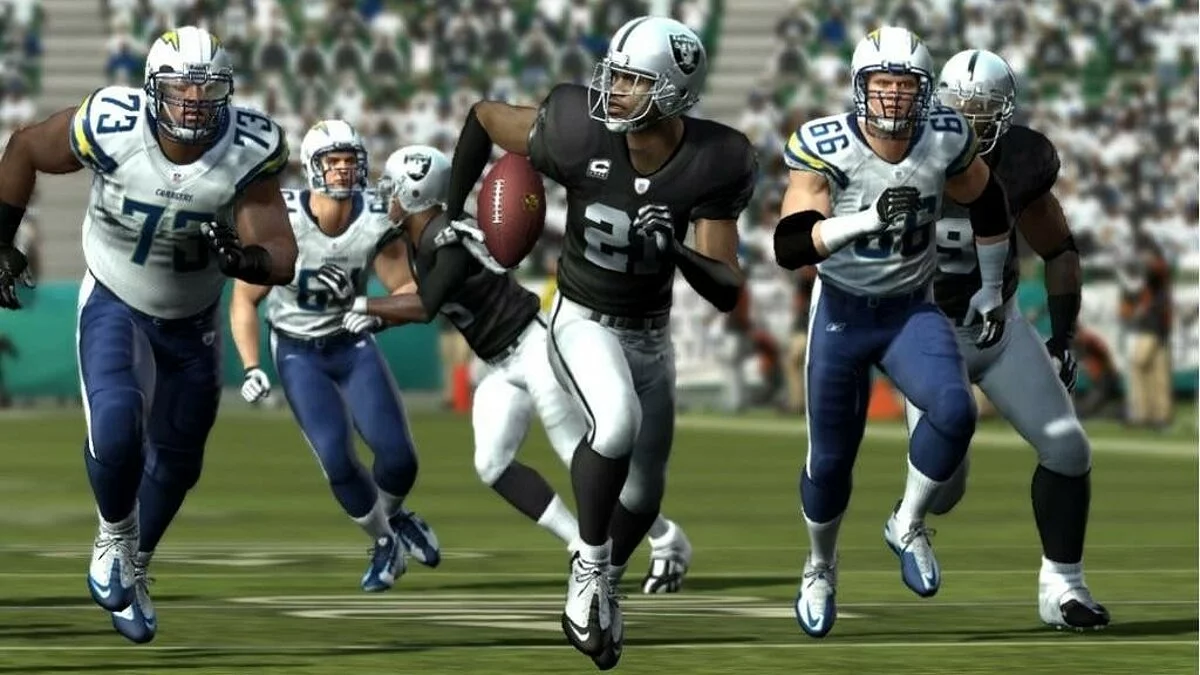 Скриншоты из Madden NFL 11 / Картинка 97