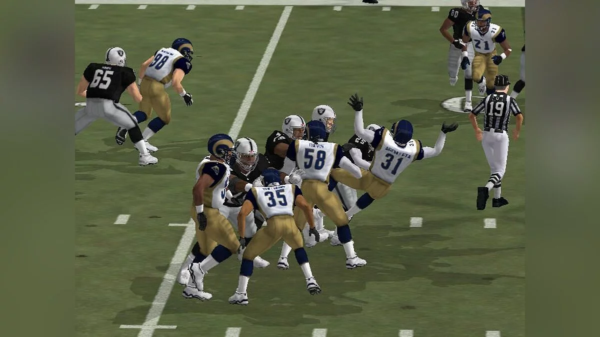 Скриншоты из Madden NFL 2003 (2002) / Картинка 45