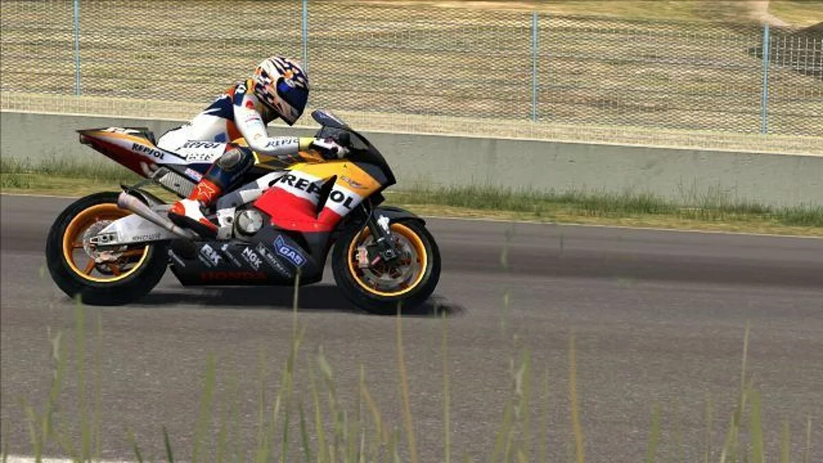 Скриншоты из MotoGP '06 / Картинка 3
