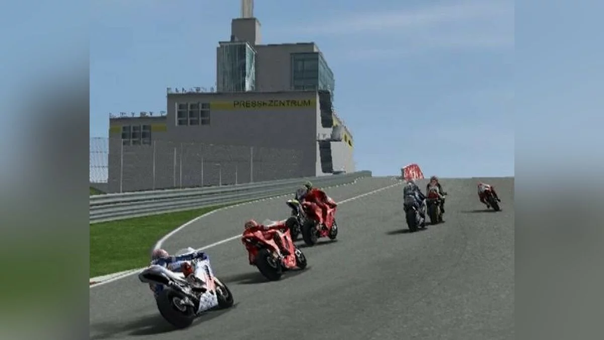 Скриншоты из MotoGP 07 / Картинка 38