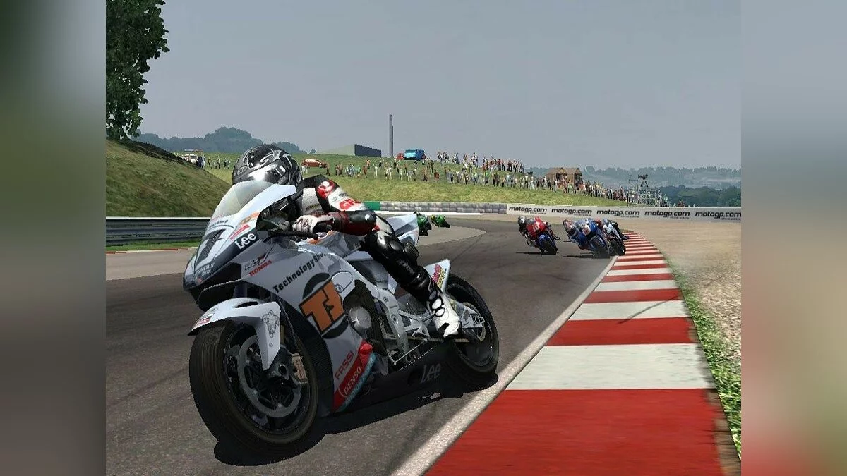 Скриншоты из MotoGP 07 / Картинка 46