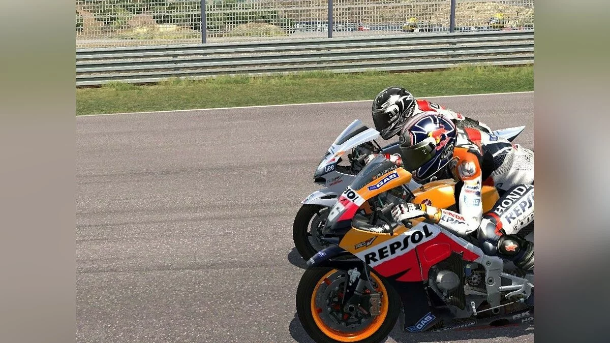 Скриншоты из MotoGP 07 / Картинка 73
