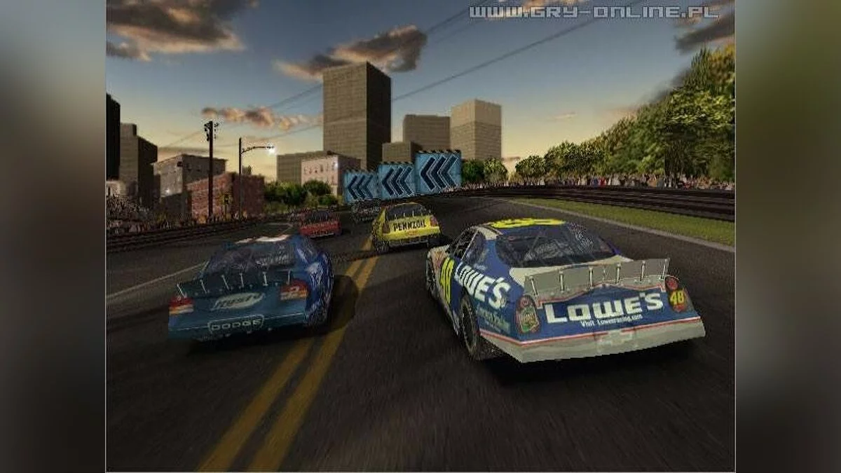 Скриншоты из NASCAR Thunder 2004 / Картинка 9