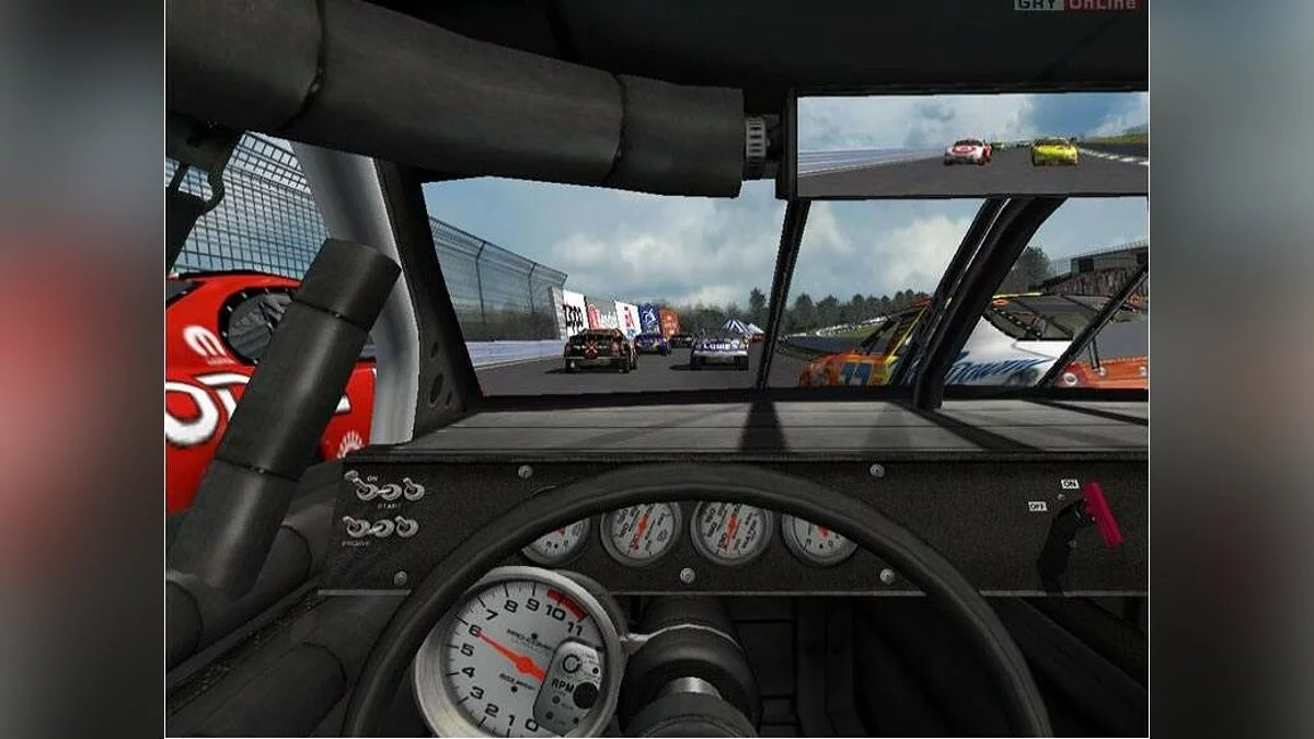 Скриншоты из NASCAR Thunder 2004 / Картинка 29