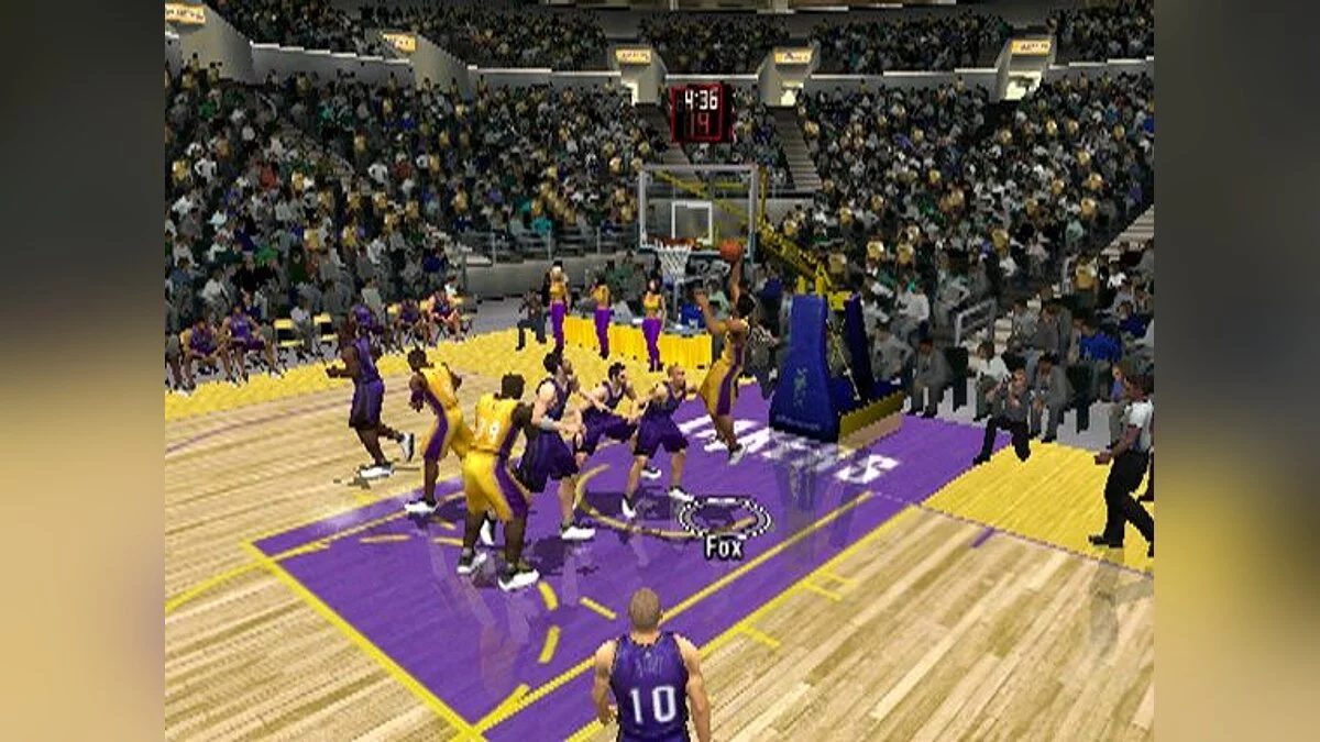 Скриншоты из NBA Inside Drive 2004 / Картинка 8