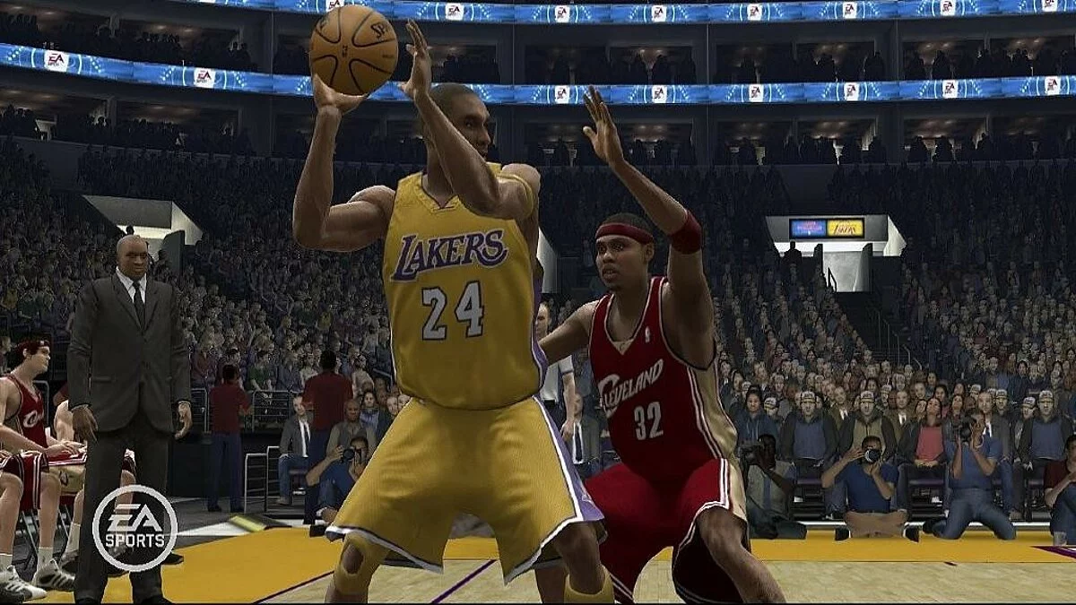 Скриншоты из NBA Live 07 / Картинка 28