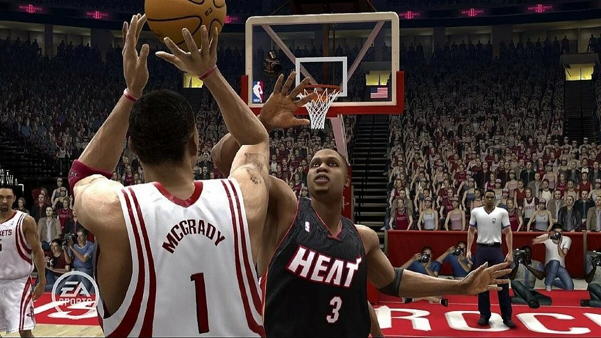 Скриншоты из NBA Live 07 / Картинка 45