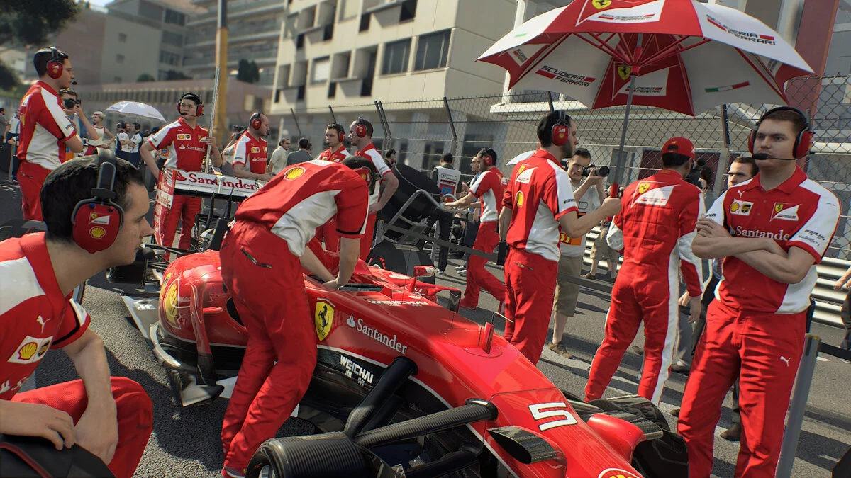 Скриншоты из F1 2015 / Картинка 14