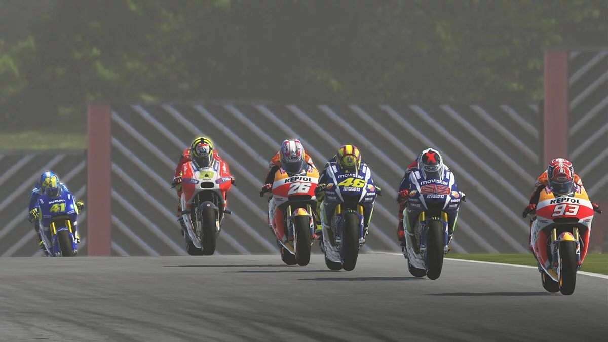 Скриншоты из MotoGP 15 / Картинка 13