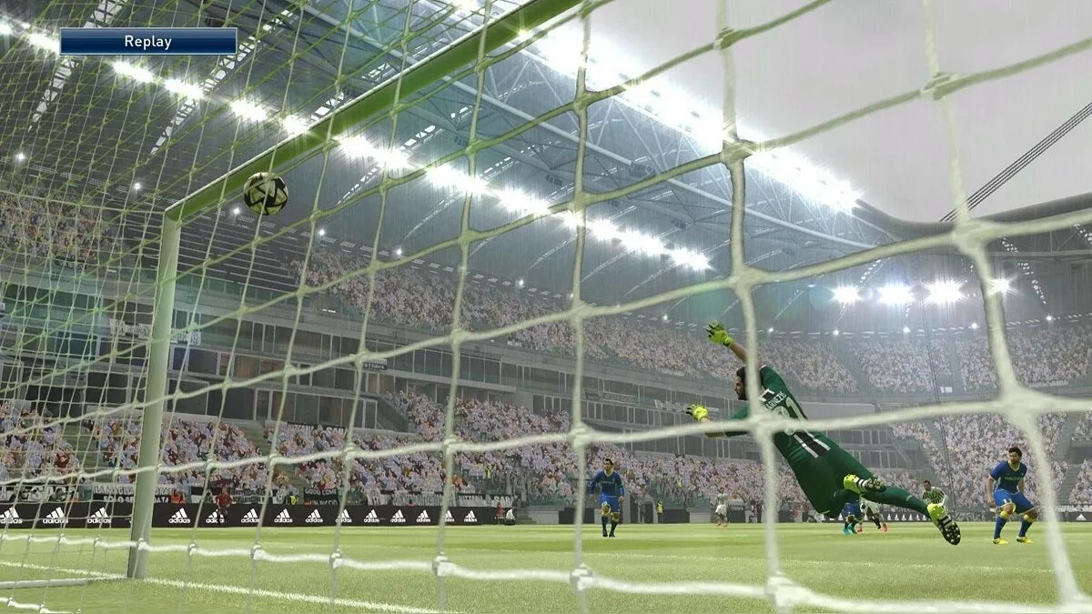 Скриншоты из Pro Evolution Soccer 2016 / Картинка 45