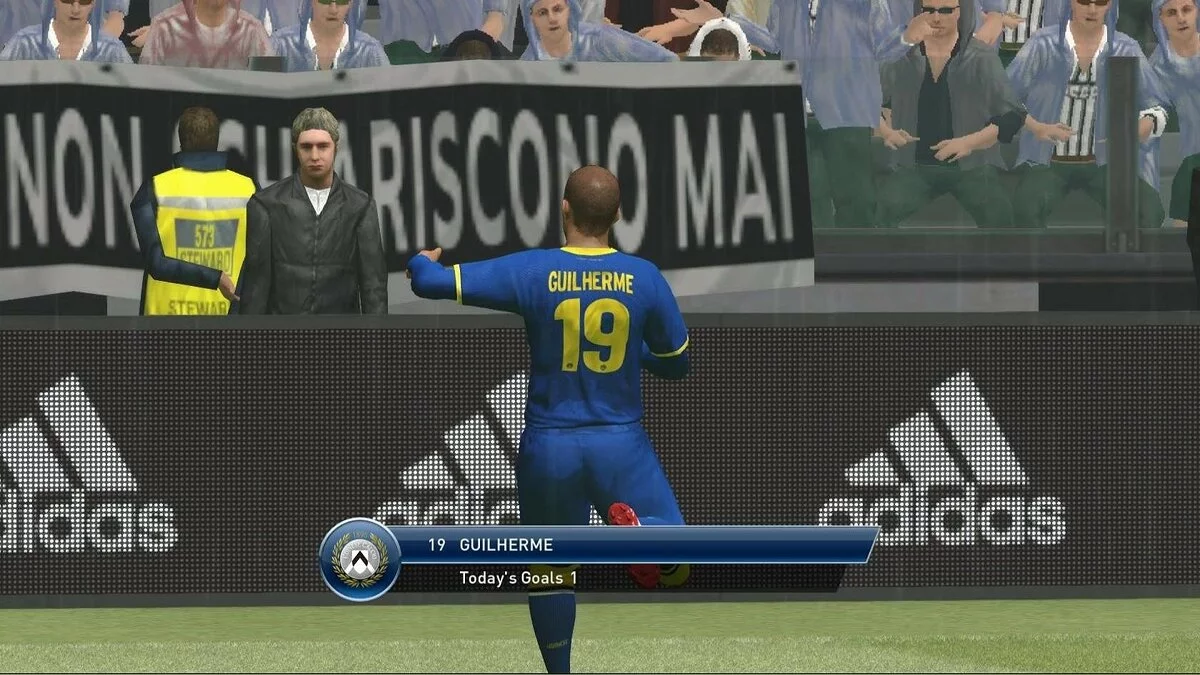 Скриншоты из Pro Evolution Soccer 2016 / Картинка 46