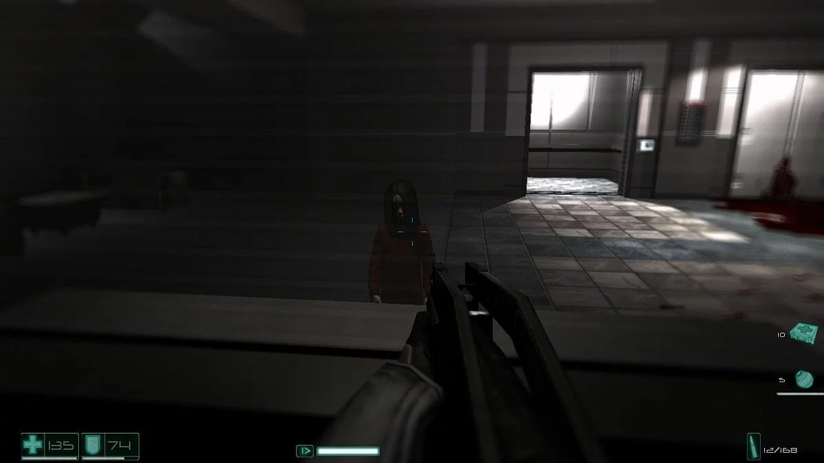 Скриншоты из F.E.A.R. / Картинка 37