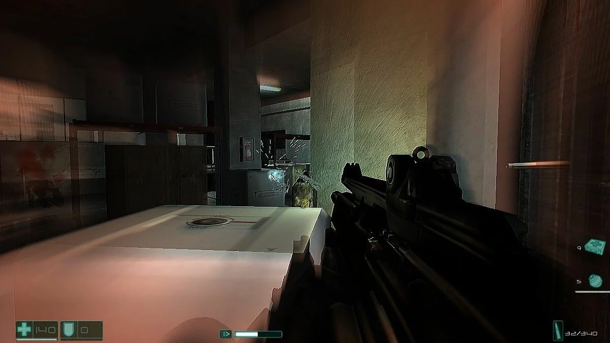 Скриншоты из F.E.A.R. / Картинка 47