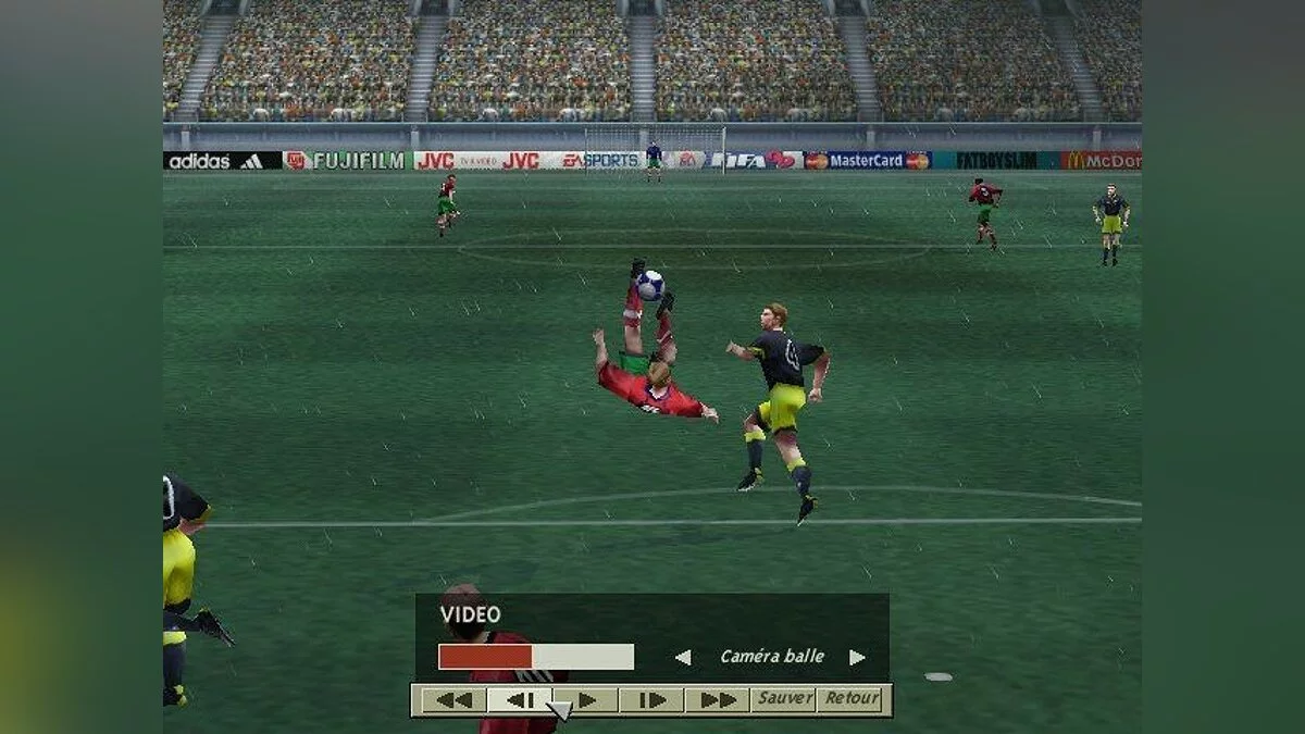 Скриншоты из FIFA 99 / Картинка 90