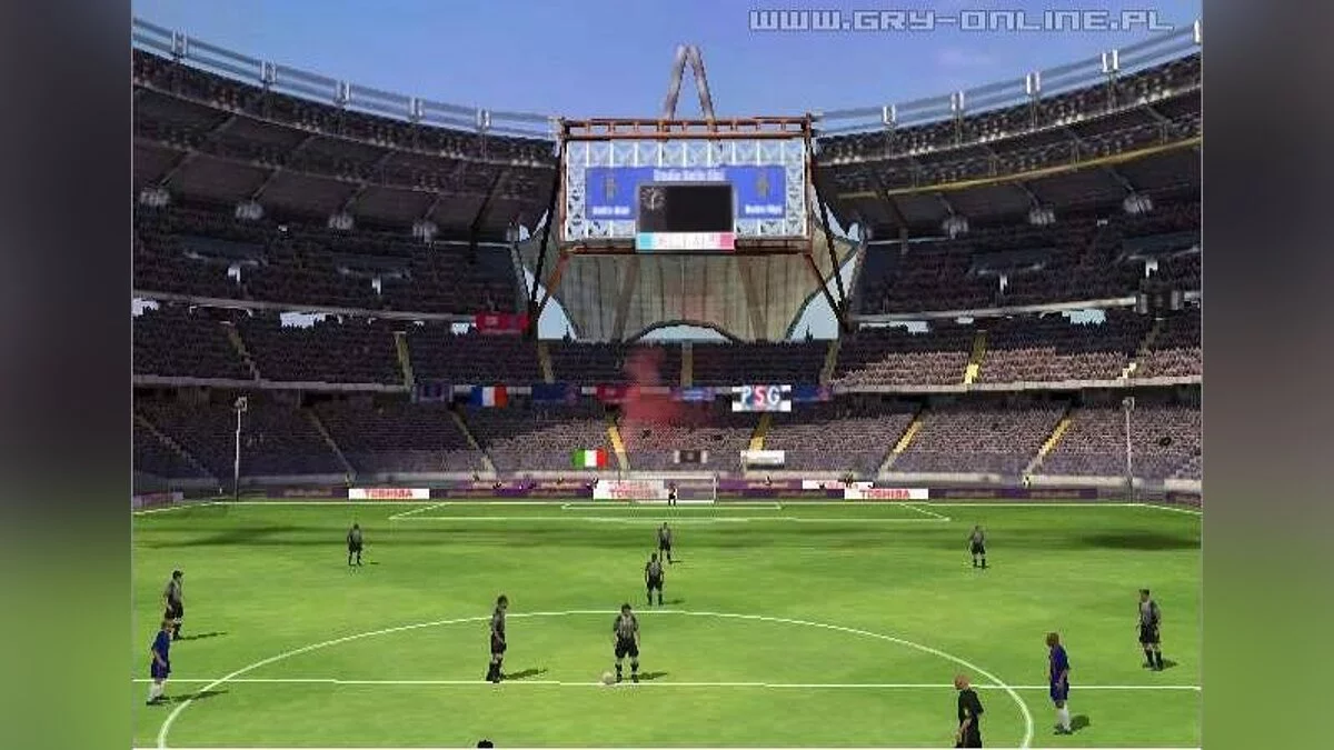 Скриншоты из FIFA Soccer 2003 / Картинка 15