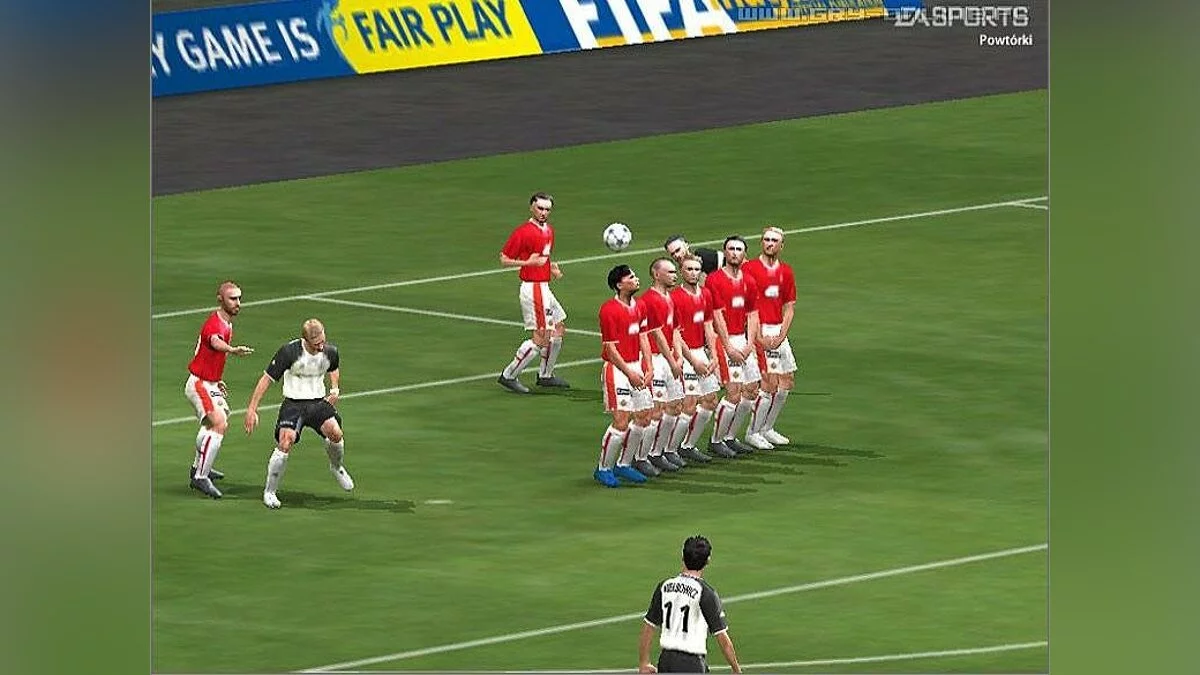 Скриншоты из FIFA Soccer 2005 / Картинка 22