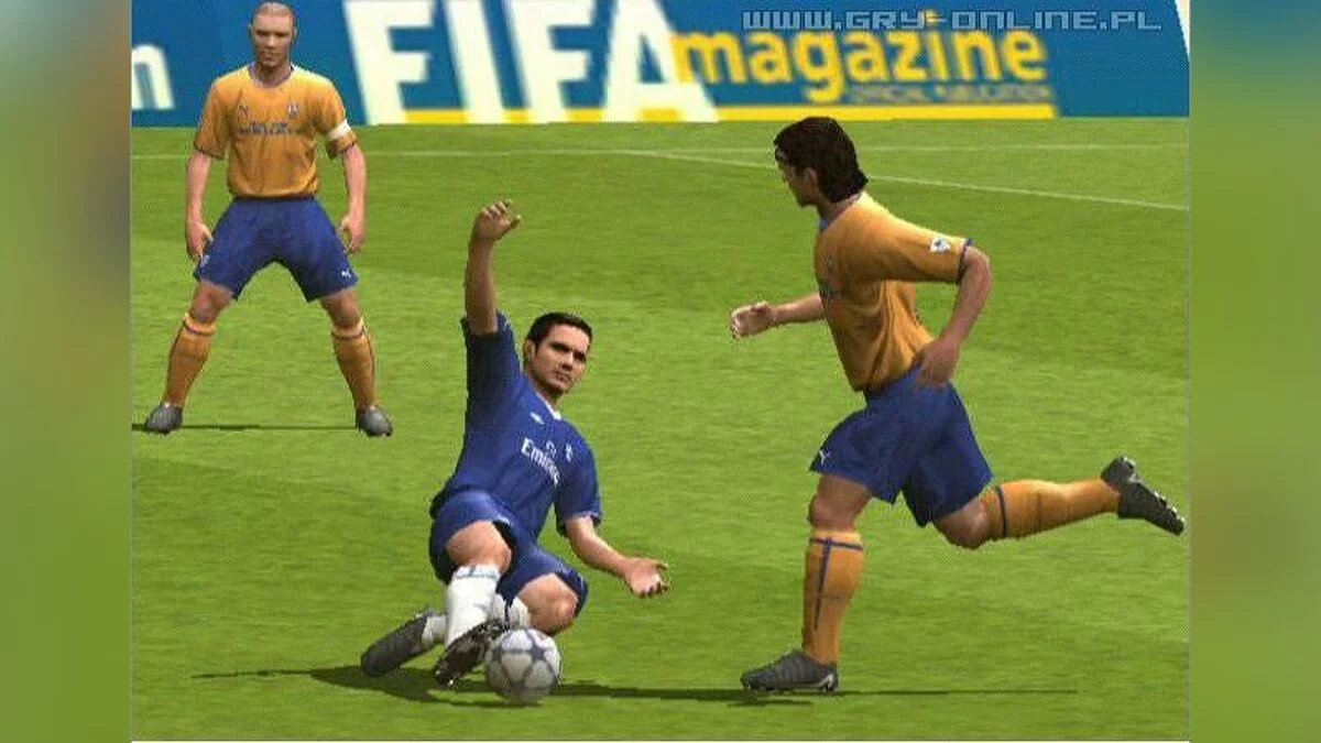 Скриншоты из FIFA Soccer 2005 / Картинка 30