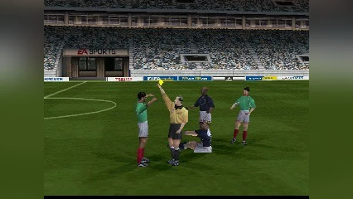 Скриншоты из FIFA Soccer 2005 / Картинка 94