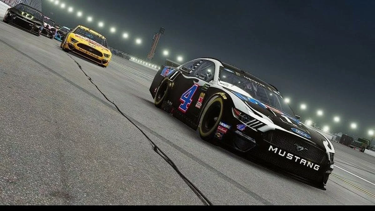 Скриншоты из NASCAR Heat 4 / Картинка 2