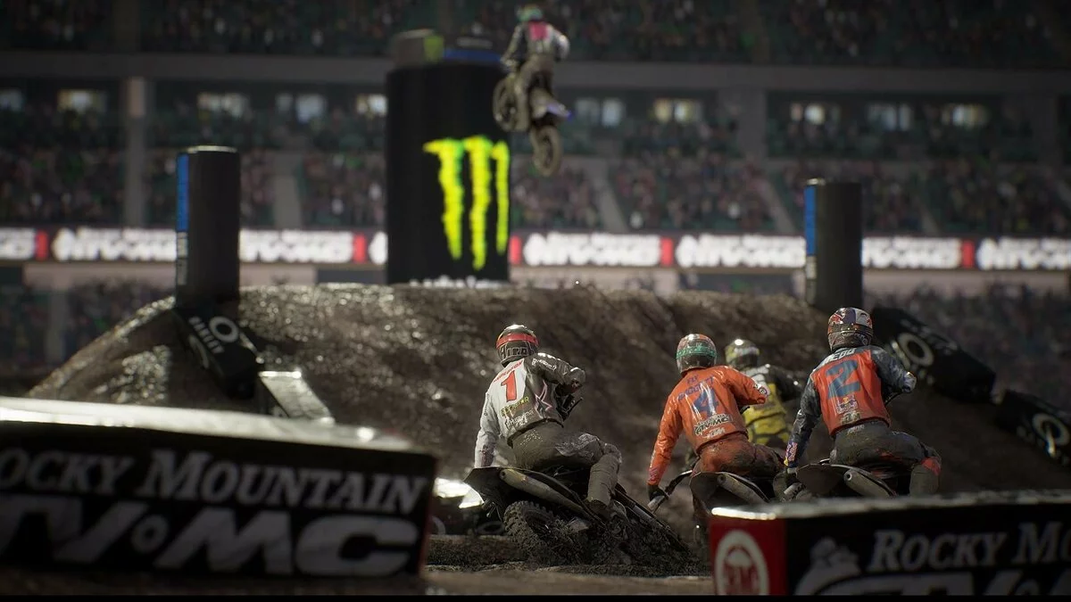 Скриншоты из Monster Energy Supercross 3 / Картинка 2