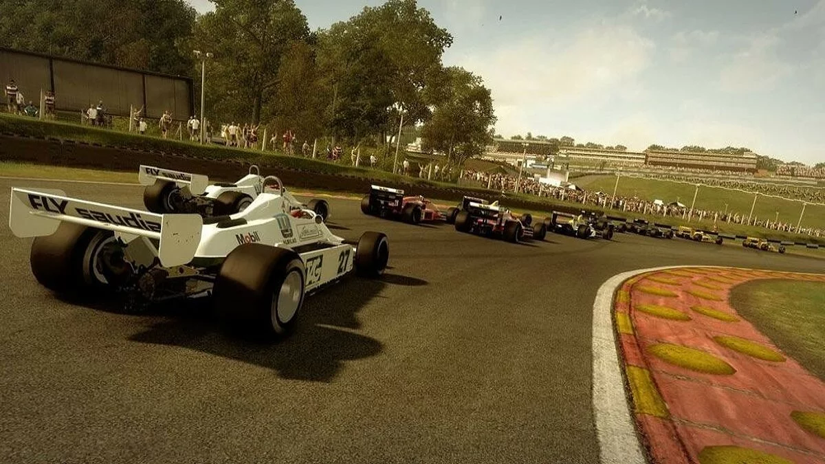 Скриншоты из F1 2013 / Картинка 52