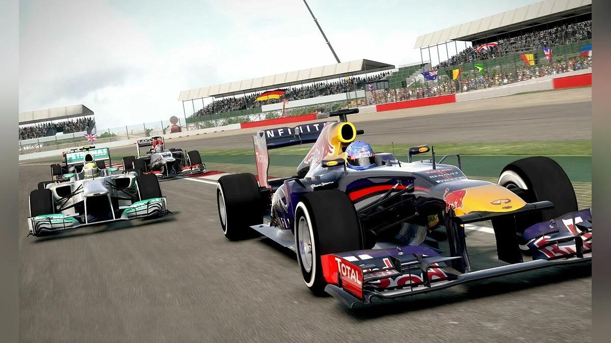 Скриншоты из F1 2013 / Картинка 15