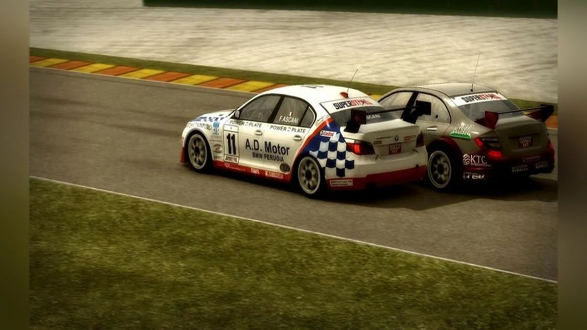 Скриншоты из Superstars V8 Racing / Картинка 37