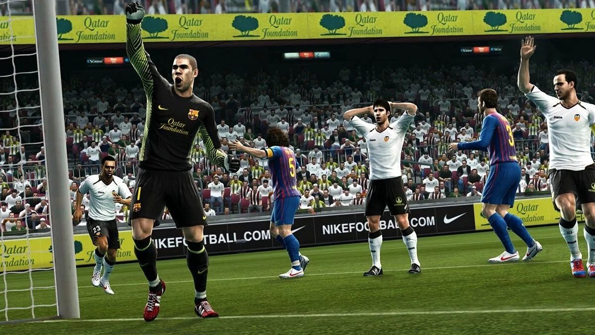 Скриншоты из Pro Evolution Soccer 2013 / Картинка 37