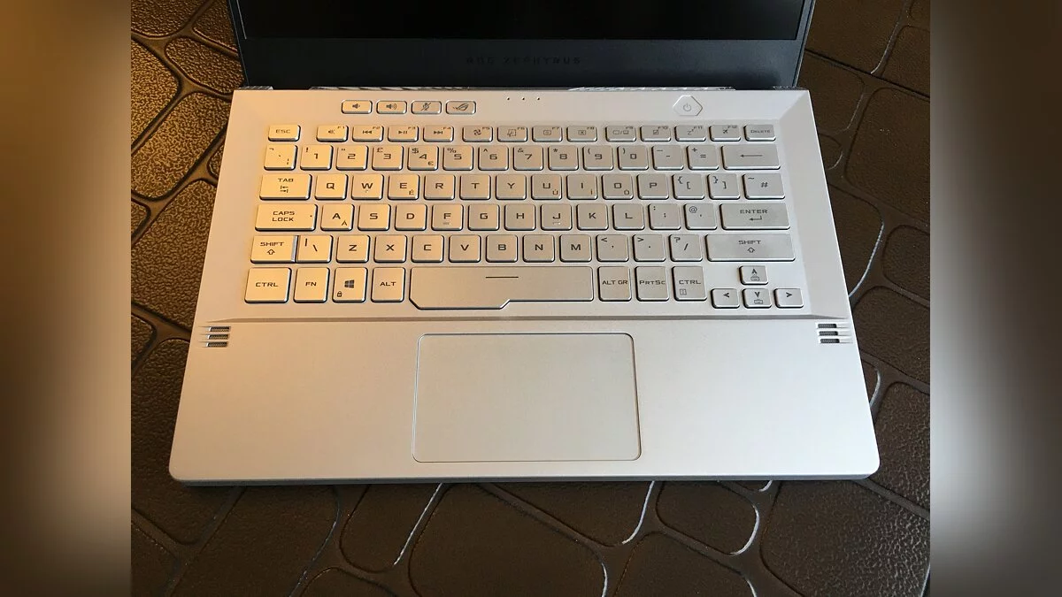 Компактный гейминг с RTX: обзор Asus ROG Zephyrus G14