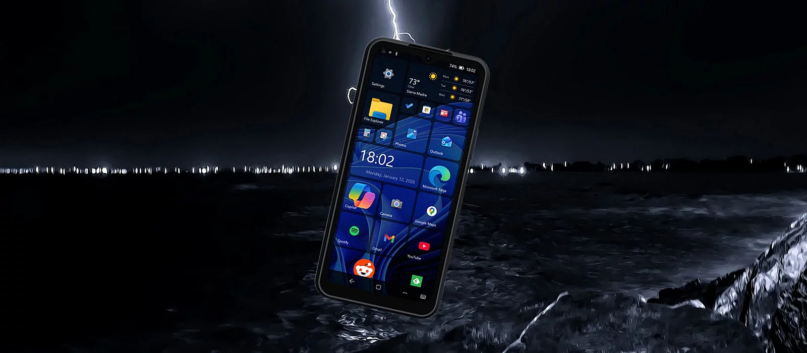 Представлен смартфон с поддержкой Android, Windows и Linux