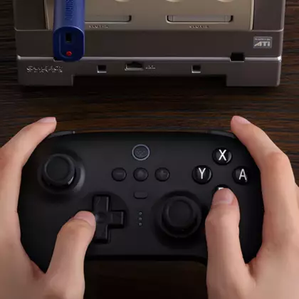 8BitDo представила аксессуар для GameCube и Wii, который добавляет поддержку современных Bluetooth-контроллеров