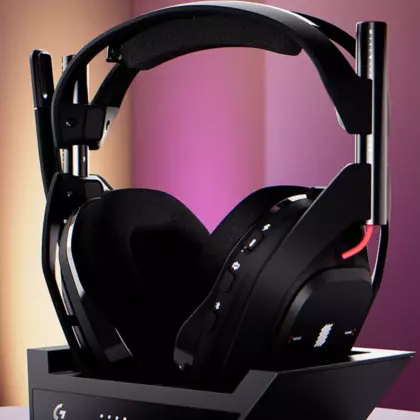 Logitech представила беспроводную гарнитуру, которая может подключаться одновременно к нескольким источникам звука