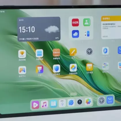 В российских магазинах начались продажи AI-планшета HONOR MagicPad 2