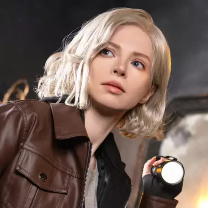 Девушка, подарившая тело Эшли в Resident Evil 4, показала косплей Грейс из Resident Evil Requiem