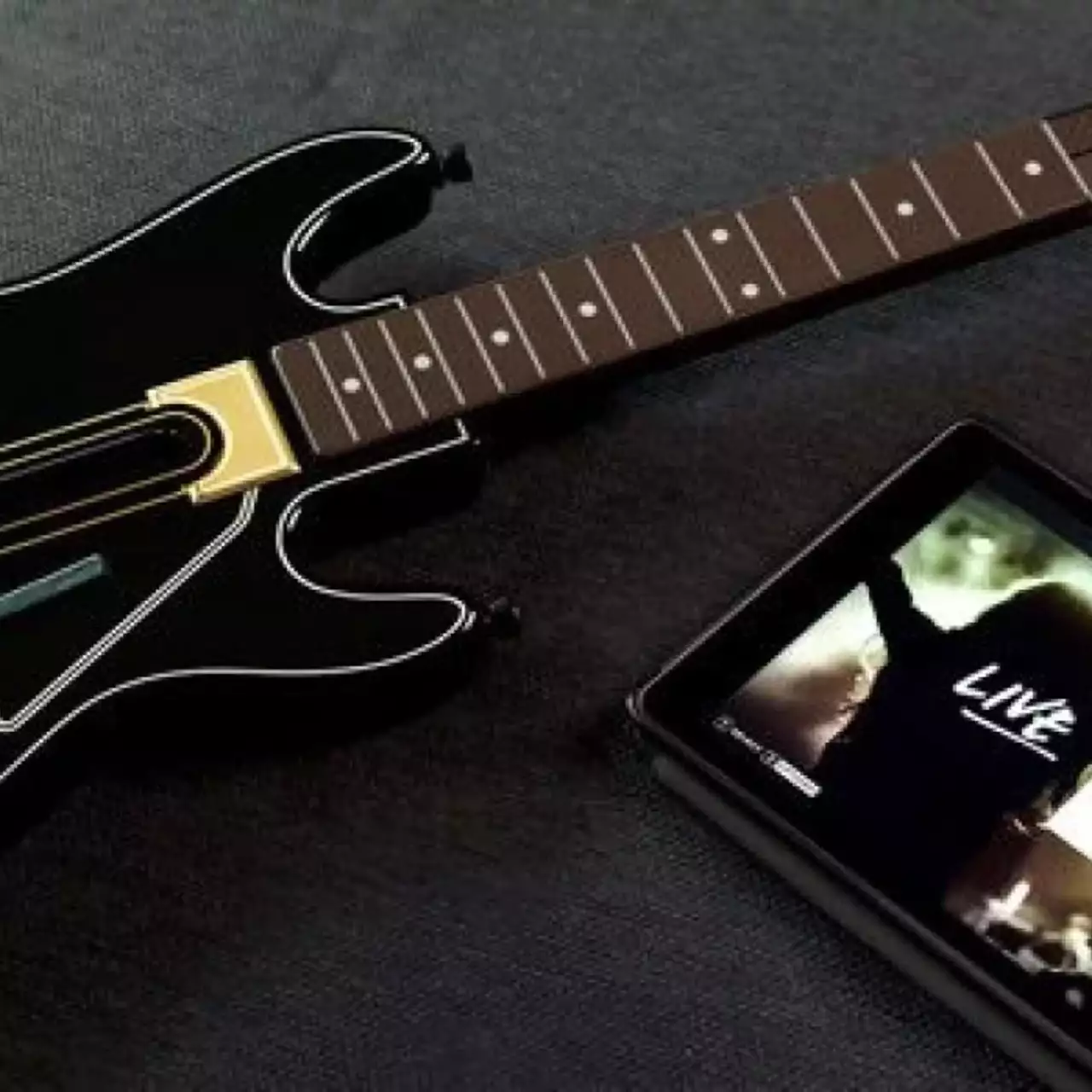 Какие игры показали на Apple-конференции: Beat Sports, Crossy Road, Geometry Wars 3 и Guitar Hero Live