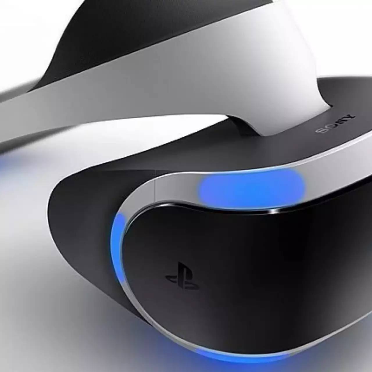 Клифф Блезински назвал главной проблемой VR сами устройства