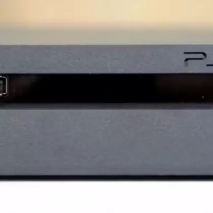Sony показала новую ревизию PlayStation 4