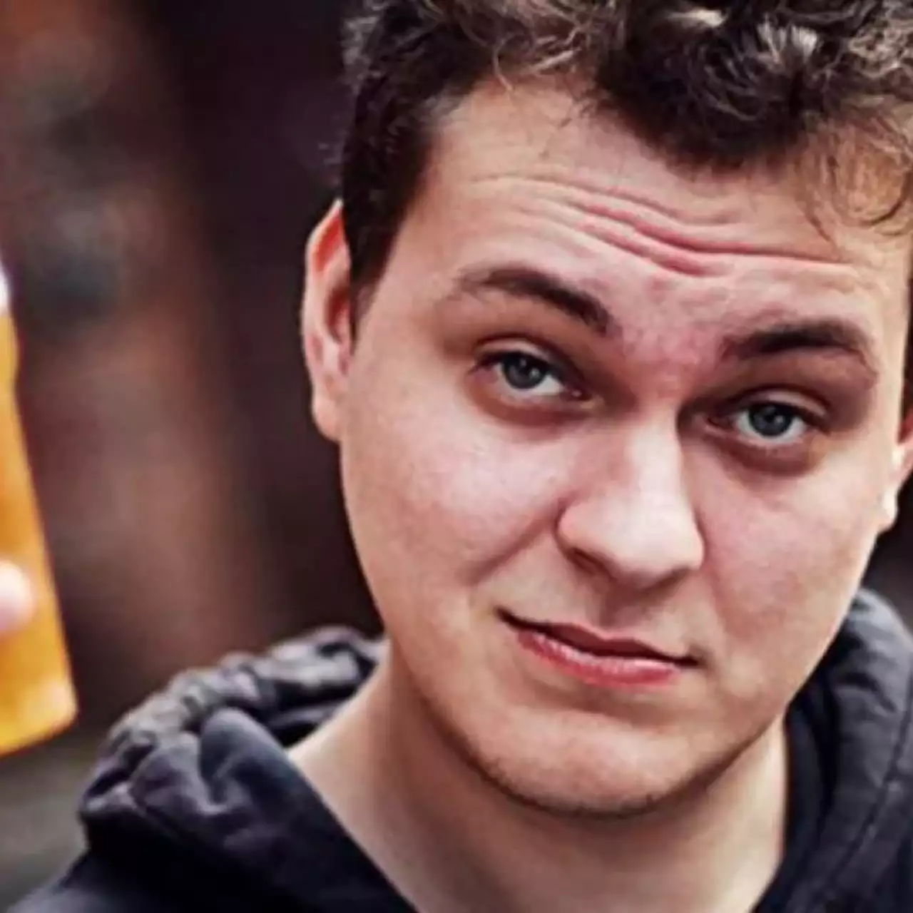 Хованский с пивом стал одним из героев новой игры про видеоблогеров