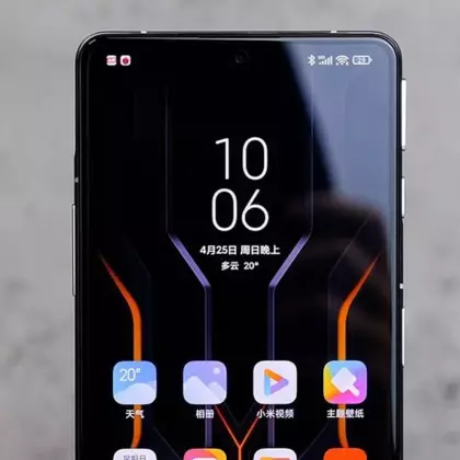 Представлен первый игровой смартфон Redmi. Брюс Ли одобряет