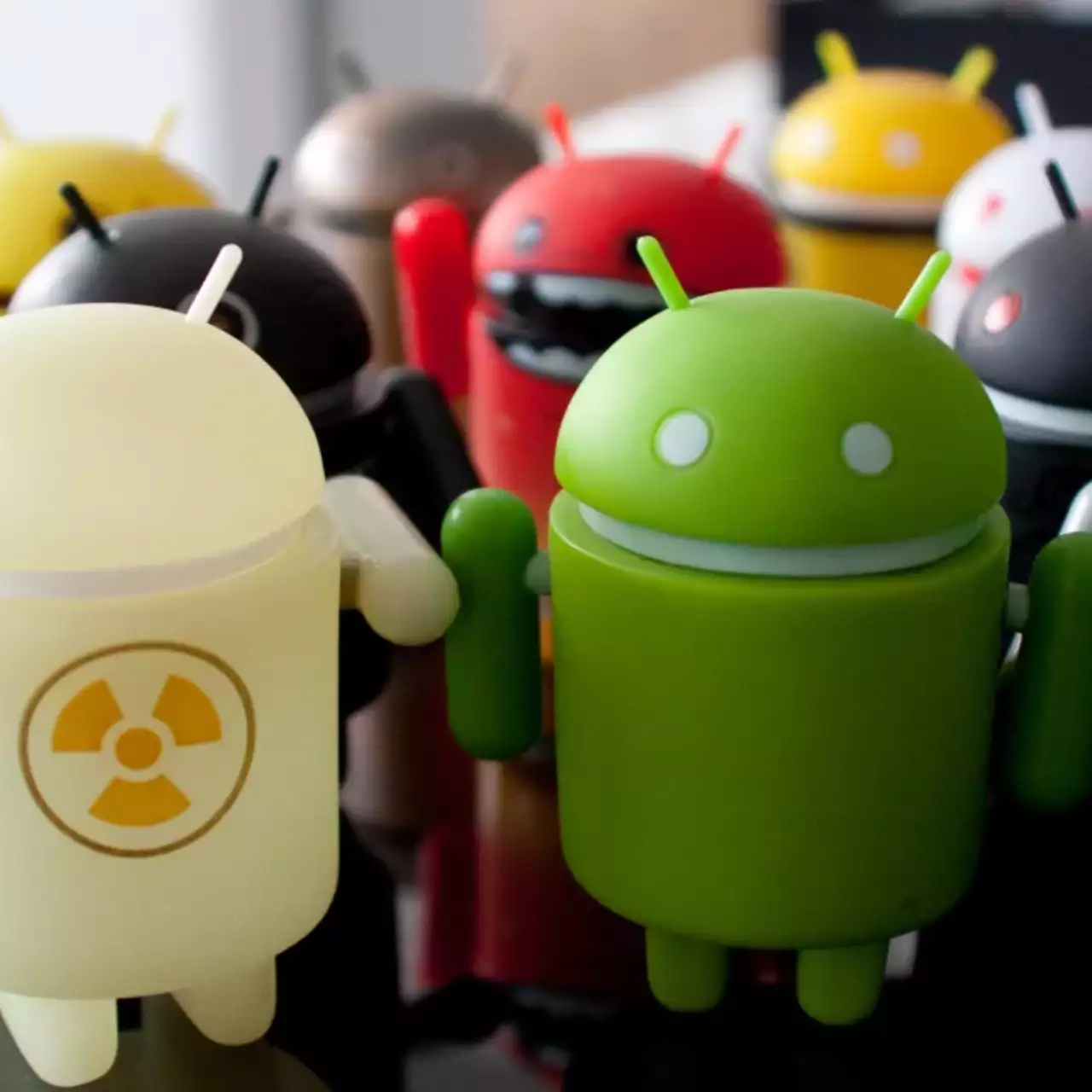 Халява: сразу 13 игр бесплатно раздают в Google Play и App Store. Есть зомби-шутер и фэнтезийные приключения