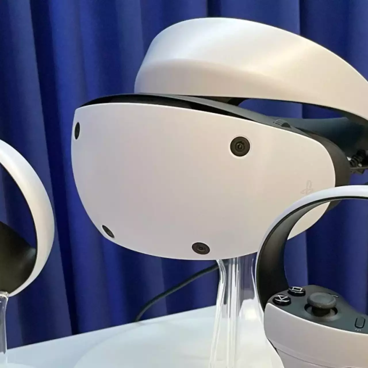 Sony объявила цену и дату выхода PS VR2. Гарнитура стоит дороже PlayStation 5