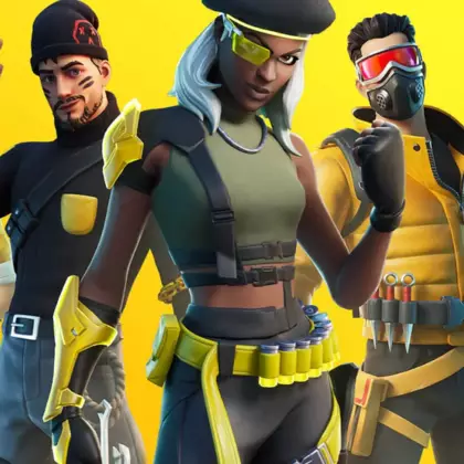 Вратарь сборной Англии фанатеет от Fortnite, и потому возит с собой огромный кастомный ноутбук